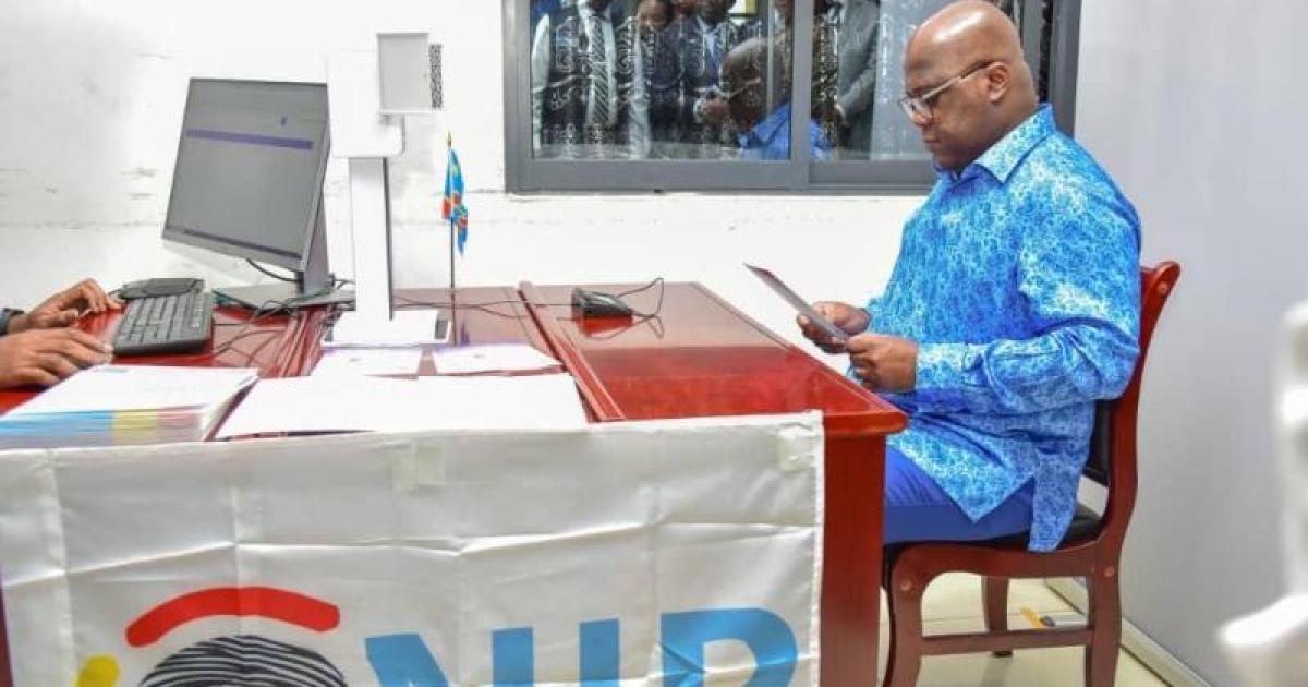 Félix Tshisekedi lors de la capture en vue de l'obtention de sa carte d'identité
