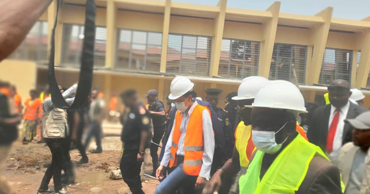Raïssa Malu, ministre de l'Education nationale et nouvelle citoyenneté lors de sa descente au Complexe scolaire de Kananga, ex-Athénée Royal 