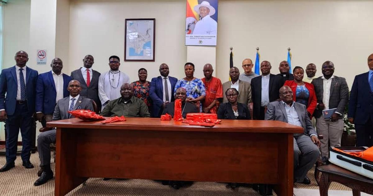 Cérémonie de retour des reliques de deux martyrs de l'Ouganda 