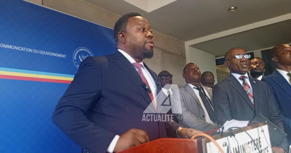 Samuel Mbemba en conférence de presse