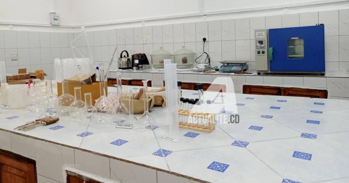 Laboratoire de ONAPAC à Kisangani