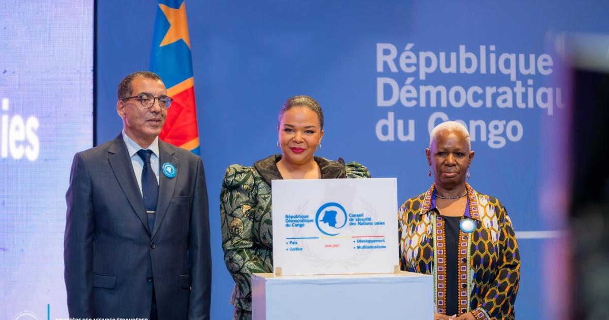 Thérèse Kayikwamba au milieu de Bintou Keita, cheffe de la Monusco et de  Rachid Agassim, ambassadeur du Royaume du Maroc en RDC et doyen des ambassadeurs accrédités au pays