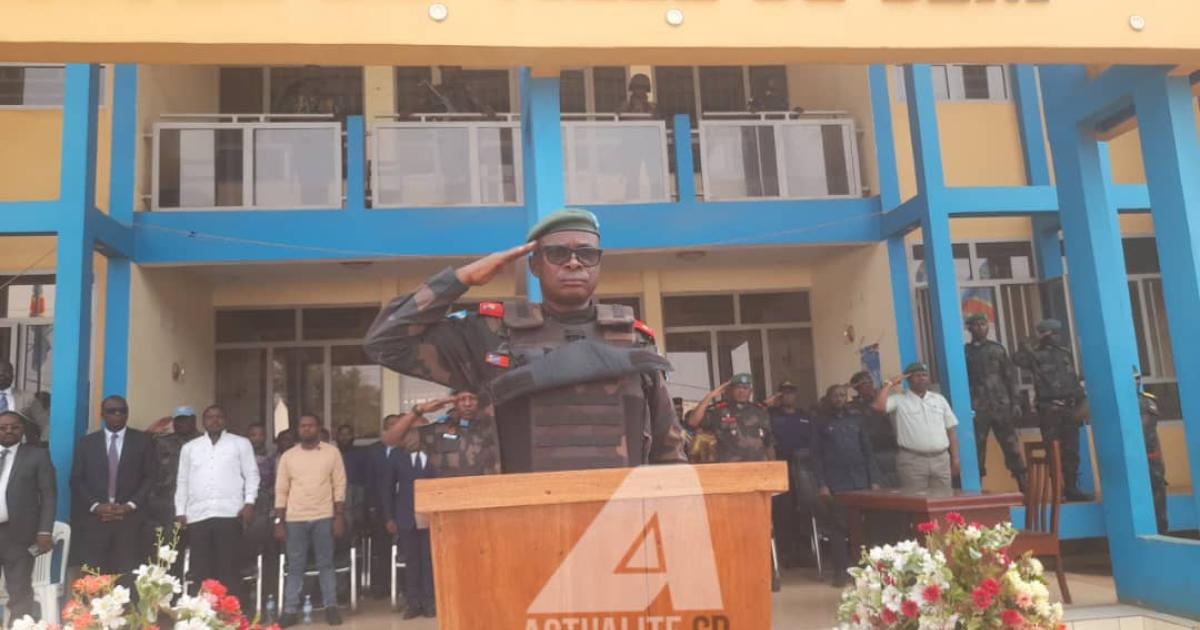 Le général-major Evariste Somo prend fonction à Beni