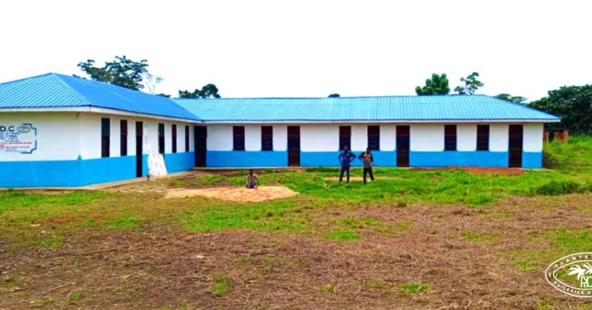 Le nouveau bâtiment de l'école Bolingo reconstruite par PHC