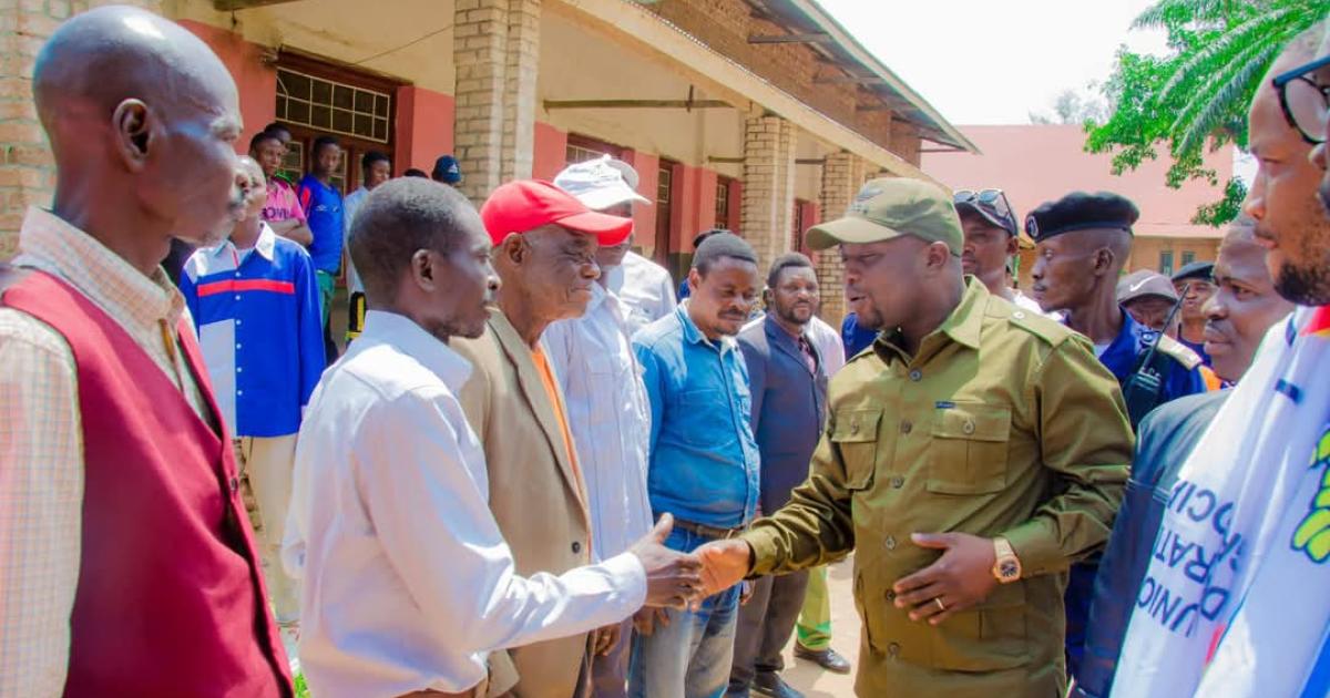 Le sénateur Jean Tshisekedi dans le territoire de Dibaya 