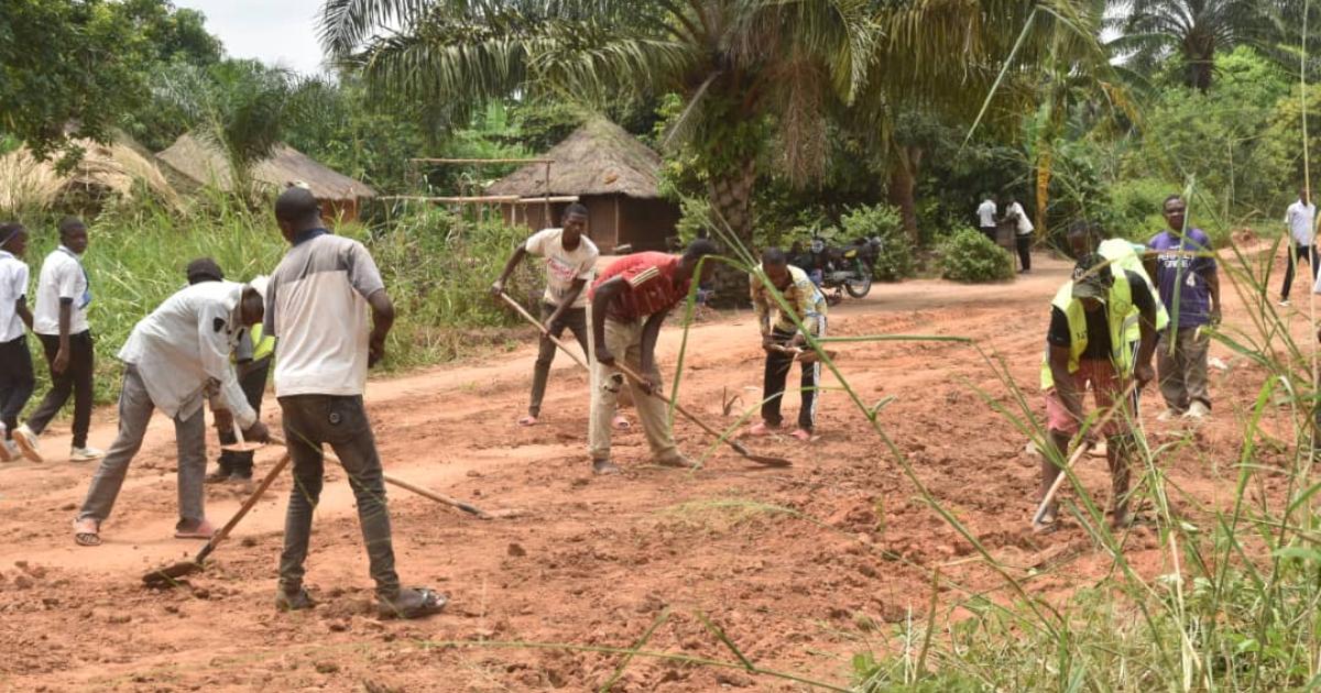 Travaux de cantonnage sur l'axe Kananga Mwamba Mbuyi