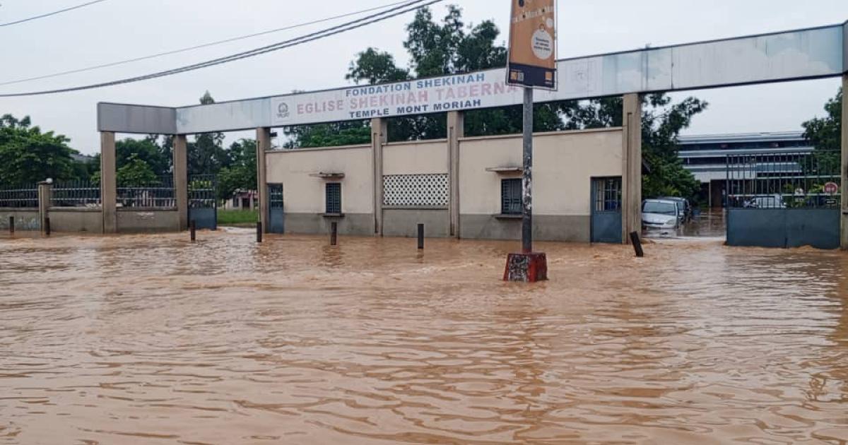 Scène de chao après les pluies diluviennes à Kinshasa