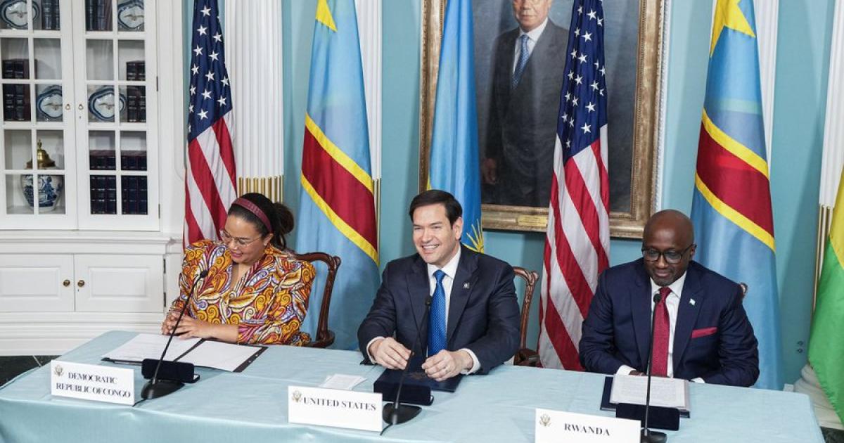 Signature de la déclaration de principe par les MAE congolais et rwandais à Washington