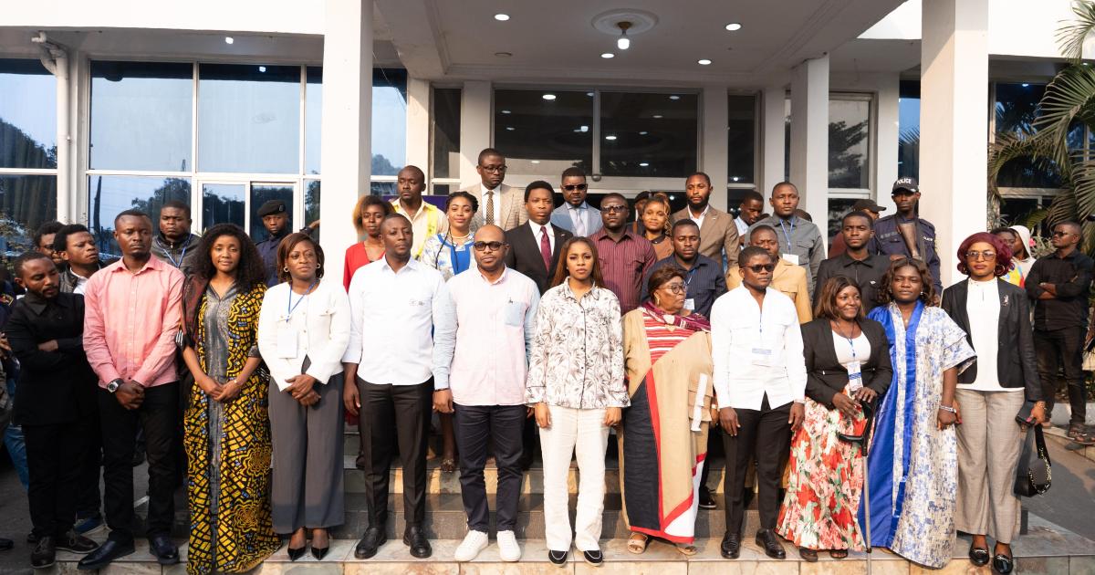 Grace Emie Kutino, avec les membres du CNJ