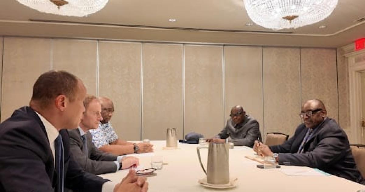 Le ministre des Mines, Louis Watum Kabamba, lors d'une réunion