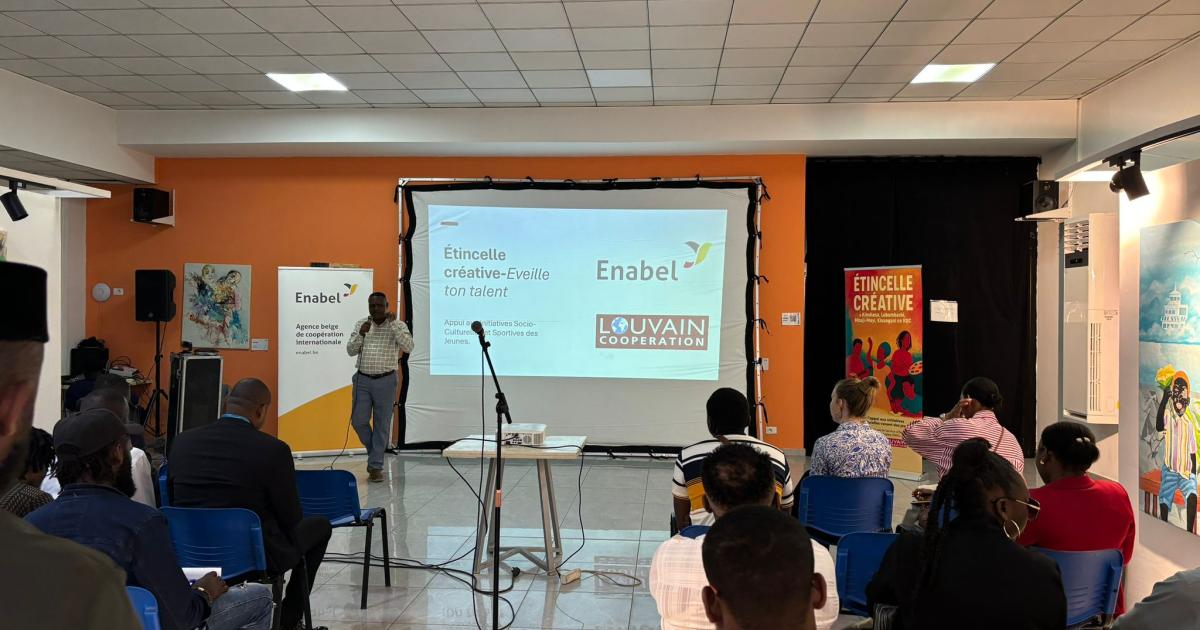 Atelier du lancement du projet « Étincelle créative – Éveille ton talent »