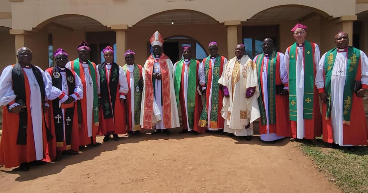 Les évêques anglicans en colloque à Aru 