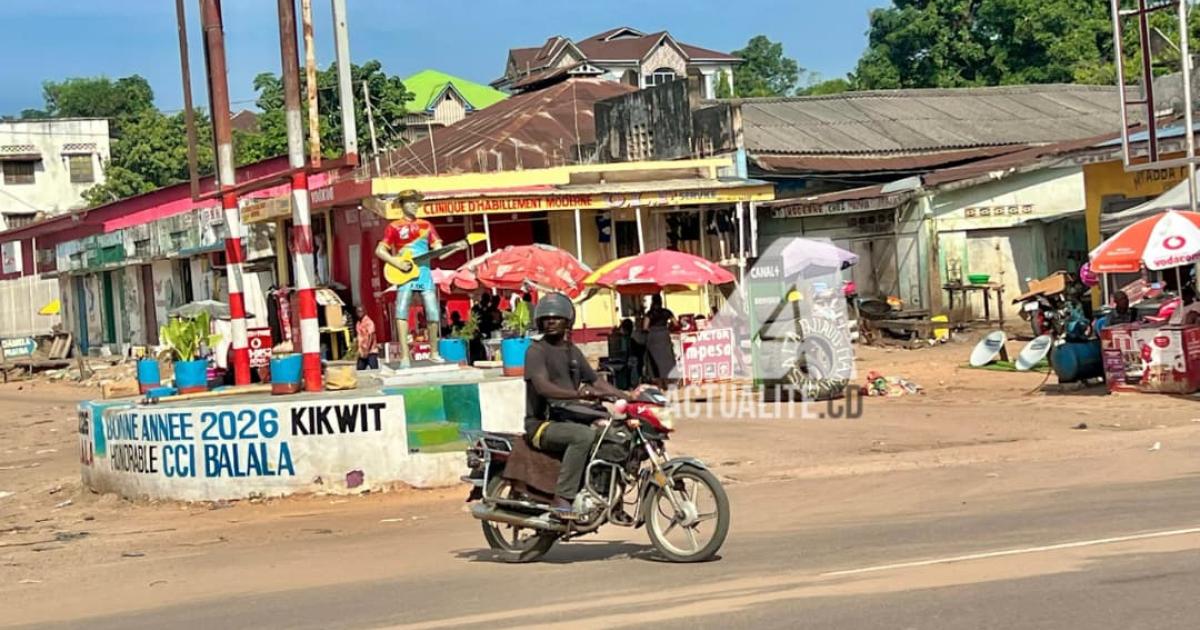 Une artère de la ville de Kikwit
