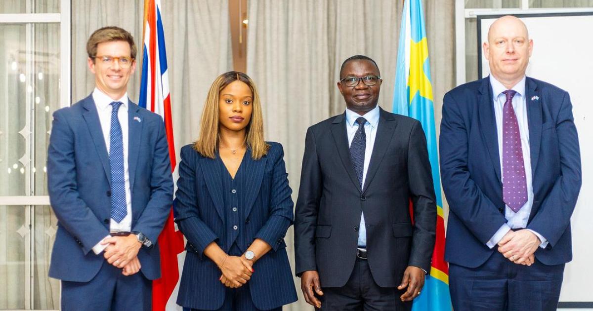 Le ministre du commerce Extérieur congolais Julien Paluku et les Officiels britanniques lors du lancement de la chambre de Commerce RDC-UK