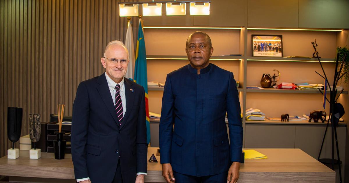 Denis Kadima et Ian J. McCary, chargé d’affaires de l’ambassade des États-Unis en RDC