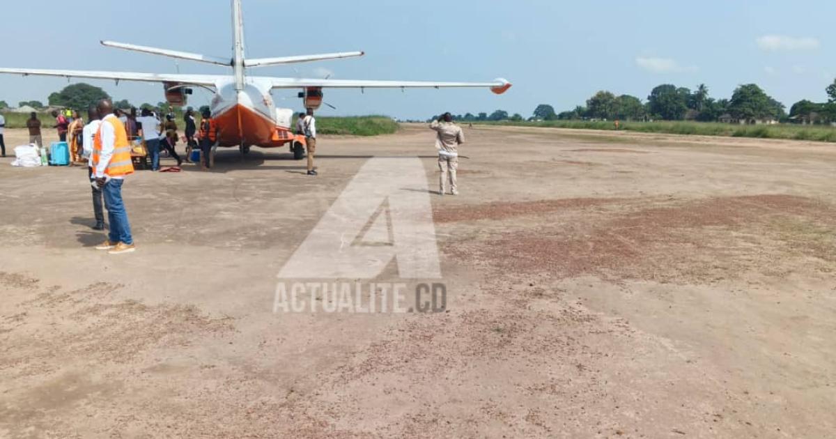 Aéroport de Nioki, une cité du territoire de Kutu, dans la province de Maï Ndombe