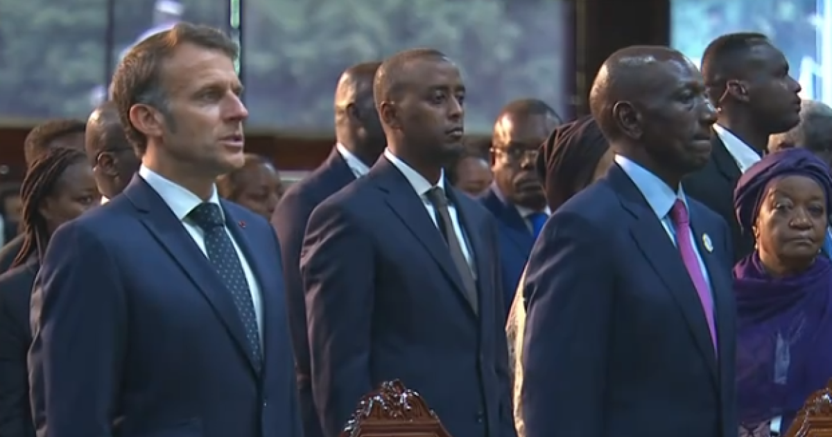 Emmanuel Macron et William Ruto au Sommet Africa Forward à Nairobi