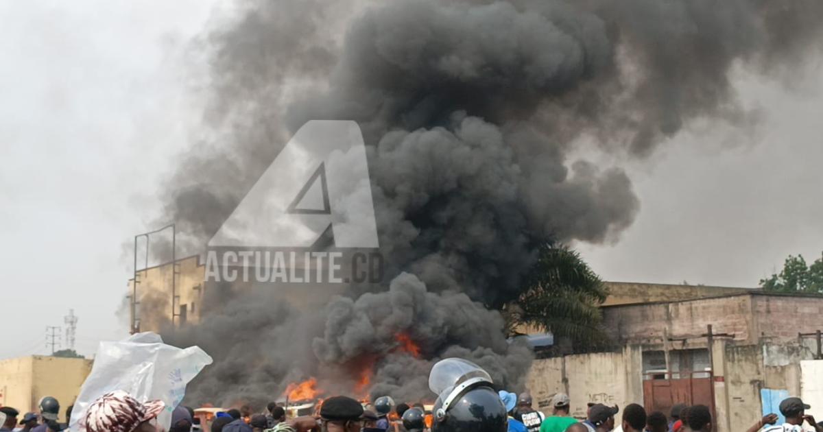 Manifestation de l'opposition dispersée par la police