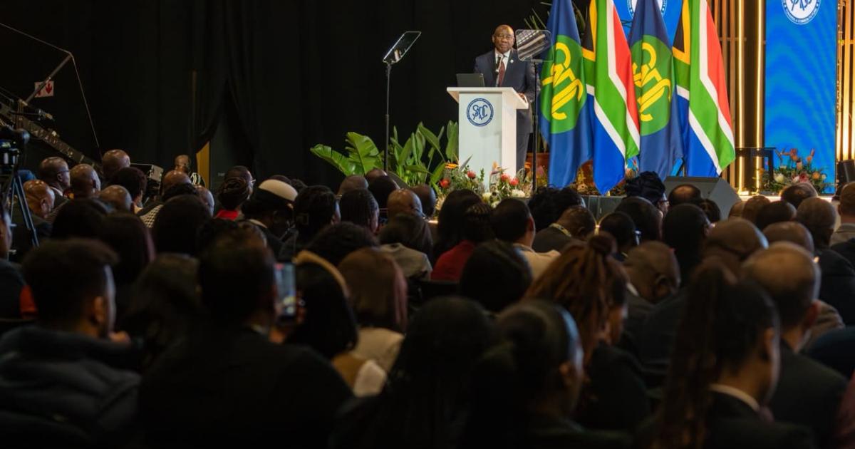 Cyril Ramaphosa s'exprimant à la 46e réunion du Sommet de la SADC