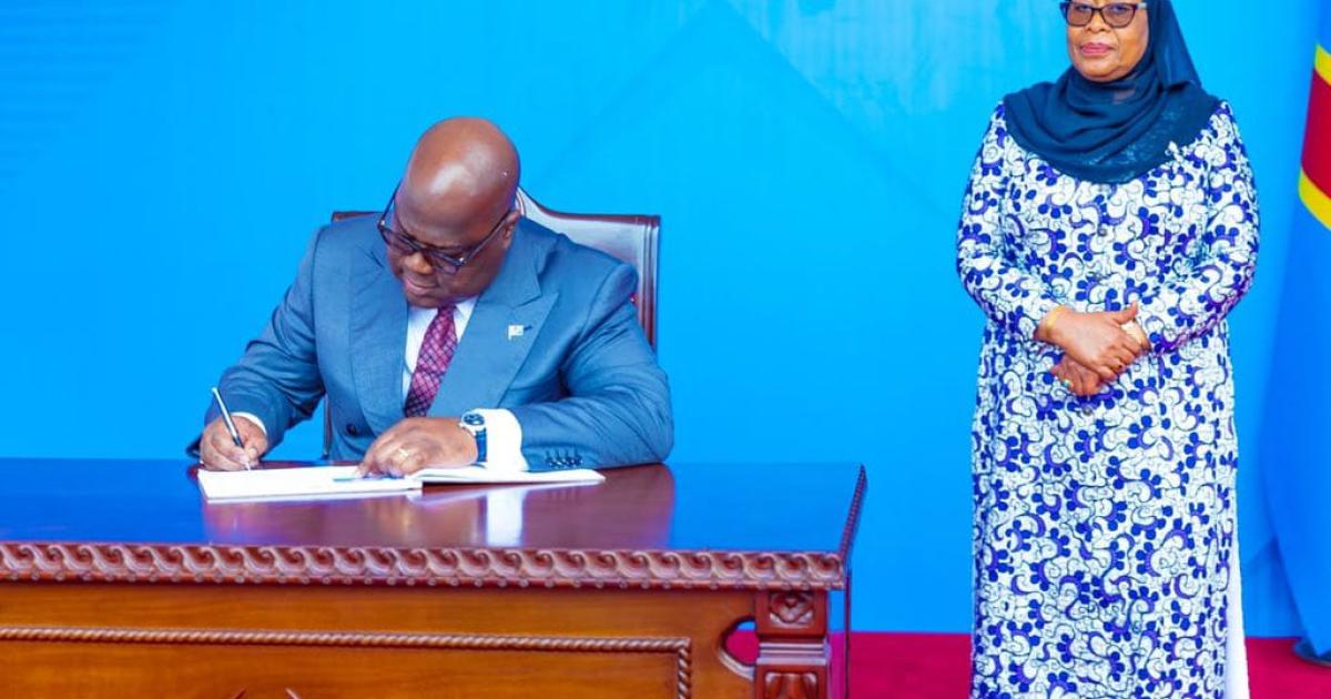 Félix Tshisekedi en Tanzanie avec son homologue Samia Suluhu Hassan