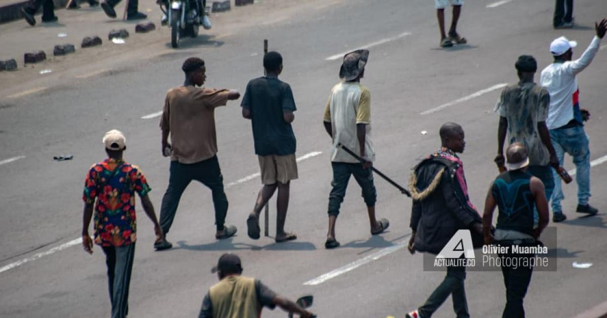 Opposition March: CNDH notes a violation of human rights by individuals armed with bladed weapons in Limete that hindered the progress of the demonstration