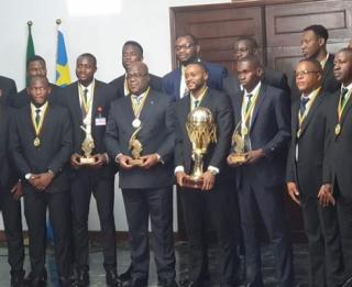 Les Léopards vainqueurs de l'Afrocan 2019 avec Félix Tshisekedi. Photo droits tiers