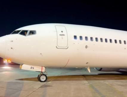 Un avion Boeing 737-800 à l’aéroport de Ndjili
