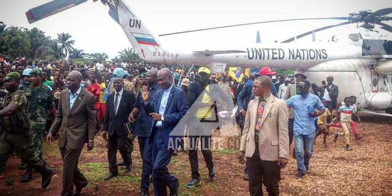 Arrivée du gouverneur Marc Mayanga à Kamako où des milliers de congolais réfoulés d'Angola vivent dans des conditions difficiles 