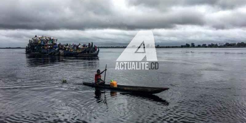 Une embarcation en provenance de Gemena sur le Fleuve Congo (Photo Patient Ligodi/ACTUALITE.CD)