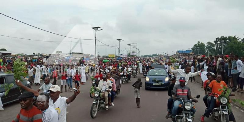 Les partisans de l'UDPS pendant le retour de Félix et Vital à Kinshasa