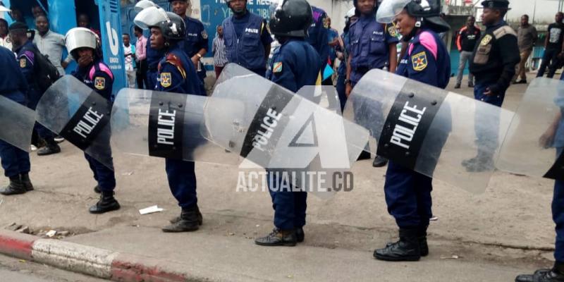 La Police face aux manifestants (Photo d'illustration ACTUALITE.CD)