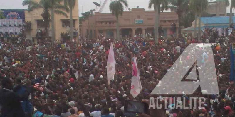 Une foule immense au meeting de Martin Fayulu à la place de la poste à Kisangani