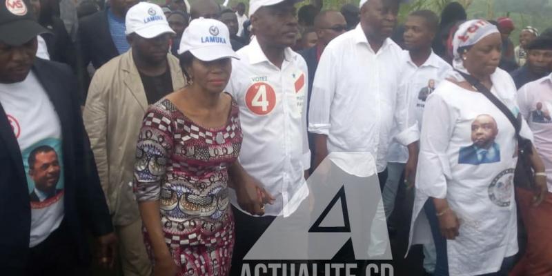 Martin Fayulu, Eve Bazaiba et Adolphe Muzito sur la route de l'aéroport de Kavumu à Bukavu