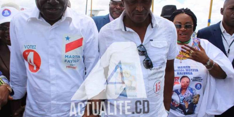 Martin Fayulu, Soriano Abraham et Clotilde Mutita à la sortie de l'aéroport de Luano à Lubumbashi