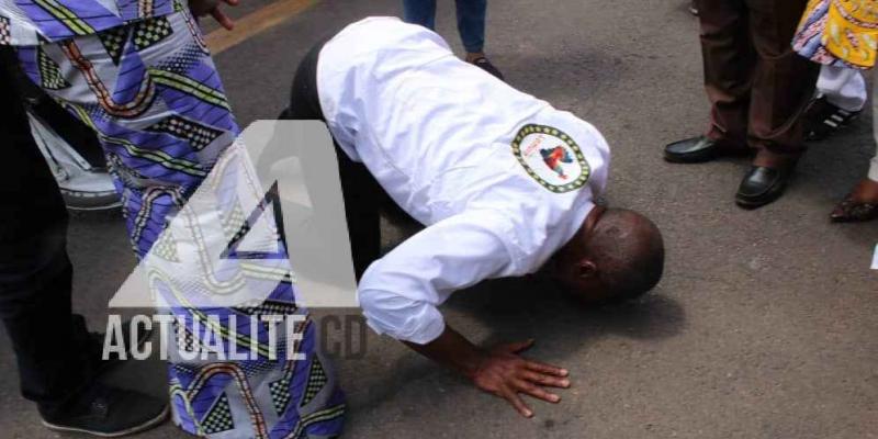 Martin Fayulu s'incline à l'aéroport de Luano à Lubumbashi 