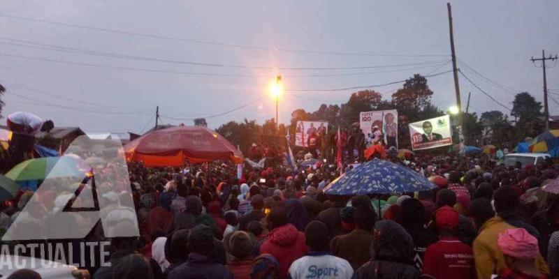 Les militants de la coaltion Cap pour le Changement au meeting à Walungu