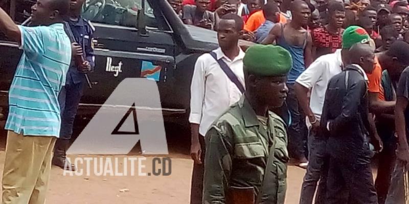 Des centaines de miliciens Kamuina Nsapu ont rendu les armes aux autorités à Kananga après l'investiture de Félix Tshisekedi comme président de la République.