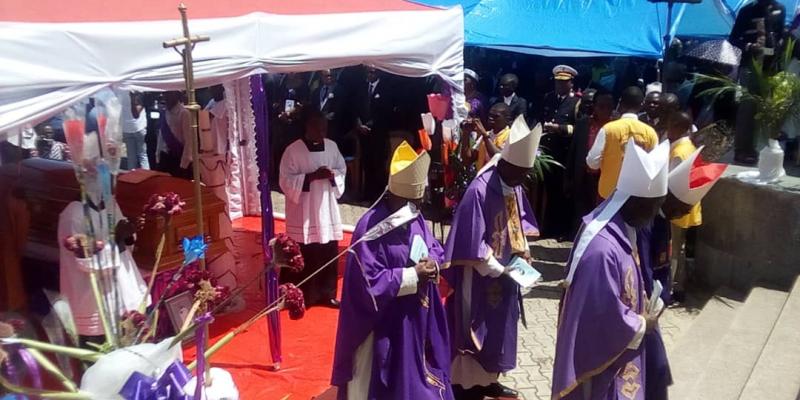 Messe de reqieum pour Mgr Mbadu à Boma / Ph. Solange Ditona 