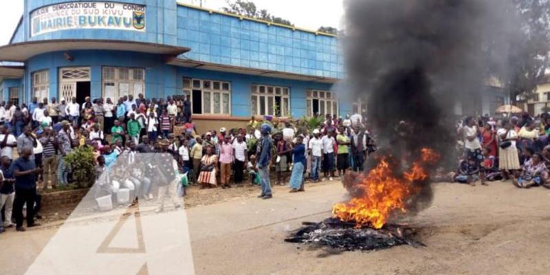 Des marchands de Kadutu lors d'une manifestation à la mairie de Bukavu contre la spoliation de leur marché/Ph Justin Mwamba ACTUALITE.CD