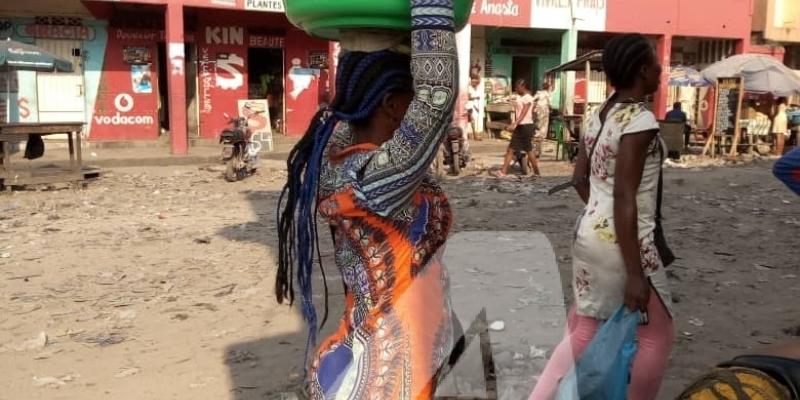 Covid-19 : à Kinshasa, ONU Femme va distribuer des kits d ...