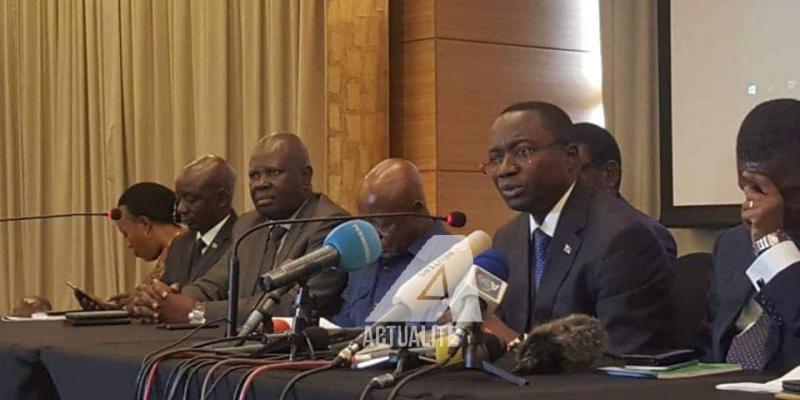 Les membres de la conférence des présidents du FCC