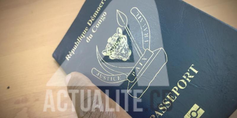 Passeport congolais en vigueur. Ph. ACTUALITE.CD