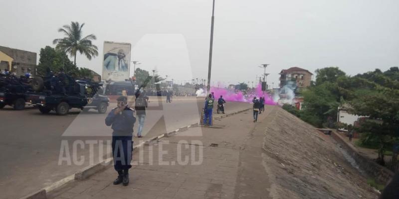 Répression d'une marche à Kinshasa. Ph.ACTUALITE.CD