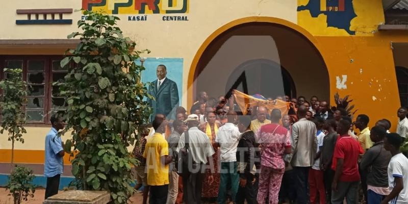 Les militants du FCC rassemblés au siège du PPRD à Kananga/Ph. ACTUALITE.CD