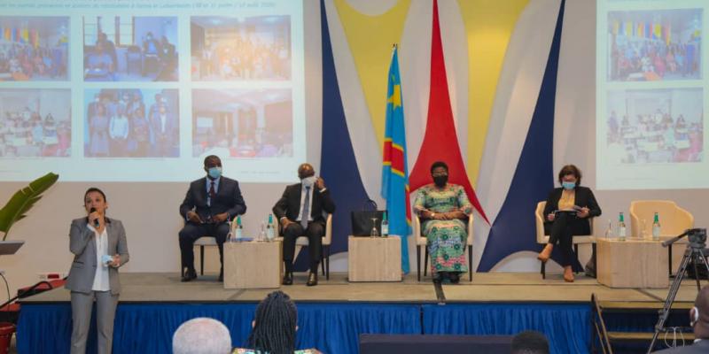 Sur notre photo, au centre, la VPM du Plan, Elysée Munembwe, et le ministres des Classes Moyennes et PME, Justin Kalumba, lors du lancement des COPA