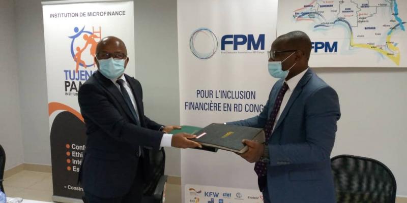 Signature d'un contrat d'assistance technique entre le Fonds pour l'Inclusion Financière et l’Institution de Microfinance Tujenge Pamoja pour atténuer les effets de la covid-19