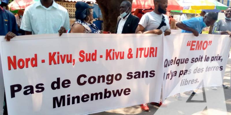Sin-in des communautés du Sud-Kivu devant la Primature contre l'érection de Minembwe en commune/Ph ACTUALITE.CD