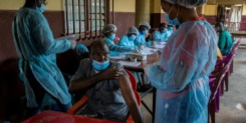 Illustration. Vaccination contre le virus Ebola à l'hôpital de Nzérékoré, dans le sud-est de la Guinée, le 24 février 2021/Ph. AFP