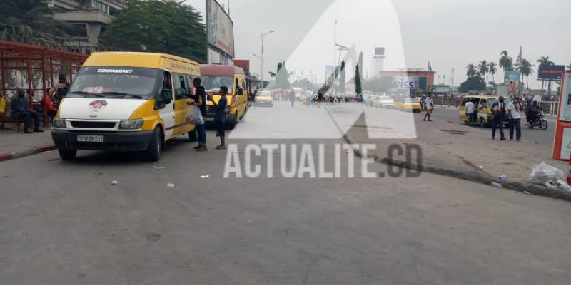 Place de la Gare centrale/Ph. ACTUALITE.CD