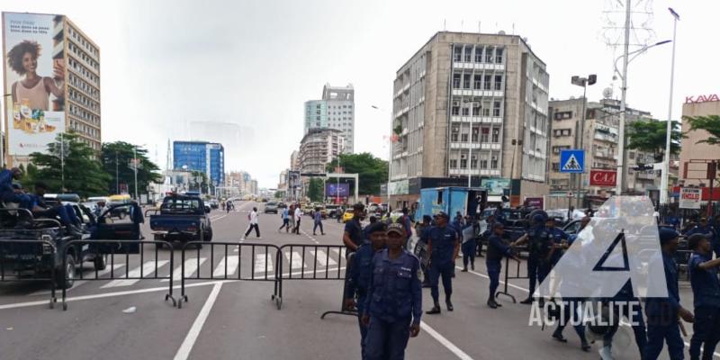 Déploiement de la Police aux alentours du siège de la CENI